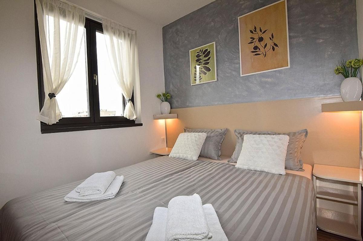 Sole Pula Apartman-Near Beach Eksteriør bilde